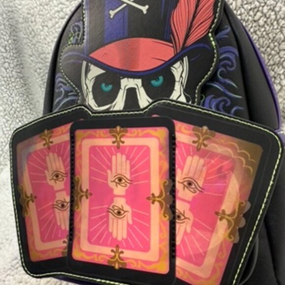 Dr. Facilier Glow and Lenticular Mini-Backpack with dustcover - Picture 2 of 9